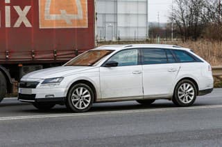 Škoda Superb Combi testuje