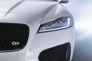 Nový Jaguar XF sa