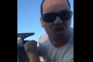 Masaker motorovou pílou v