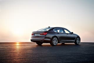 BMW 7 šiestej generácie