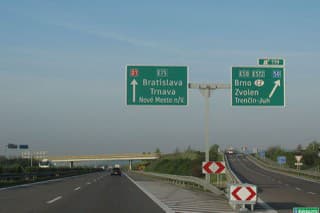 Výmena tabúľ na diaľniciach