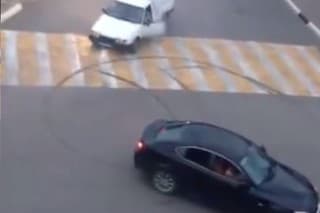 Driftovanie na križovatke