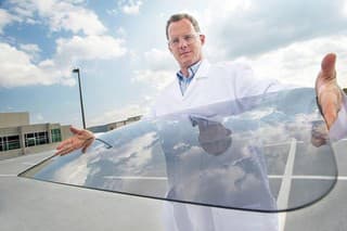 Sklá Gorilla Glass ušetria