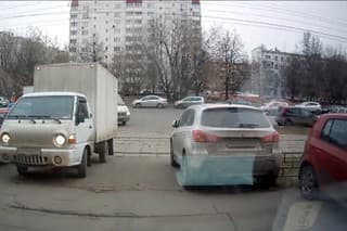 Električka kontra dodávka