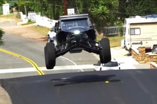 Baja Bug atakuje San