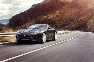 Aj Jaguar F-Type má