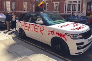 Cheater alebo len PR?
