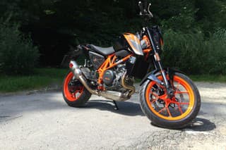 KTM 690 DUKE R