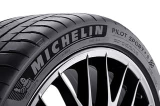 MICHELIN Pilot Sport 4