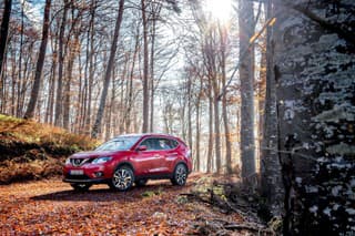 Nissan  X-Trail s