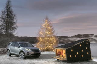 Land Rover vyrobil chatku