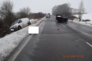 Vodiča zrazilo vlastné auto