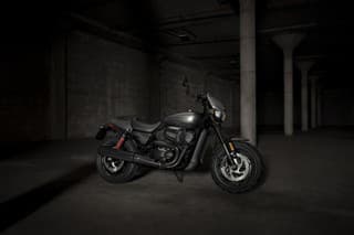 Harley-Davidson Street Rod 