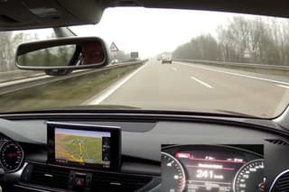 Audi na diaľnici