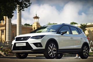SEAT ARONA Barcelona photo
