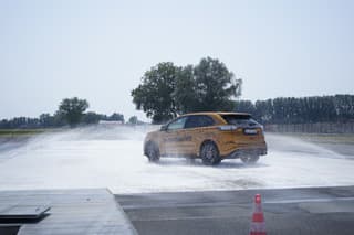 Ford škola lepšieho vodiča