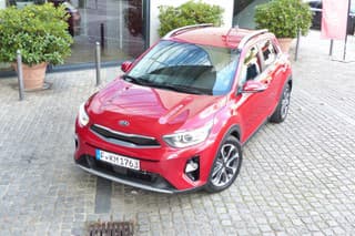 Kia Stonic jazdy Berlín