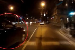 Porsche vs Autobus