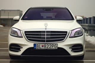 Mercedes S400d
