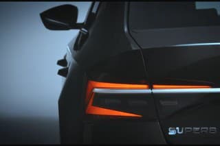 Škoda Superb teaser