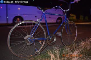 Nehoda cyklista a motorkár