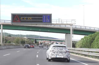 SEAT auto komunikuje so