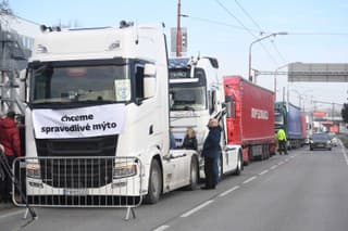 Štrajk autodopravcov v Bratislave