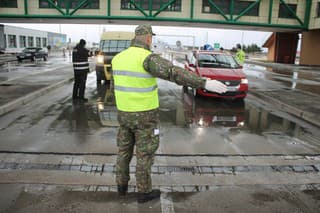 Policajti