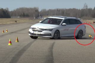 VIDEO: Škoda Superb iV