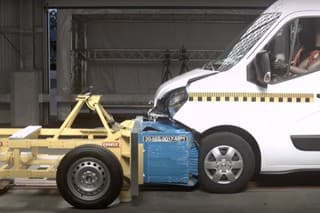 Crash test a ADAS