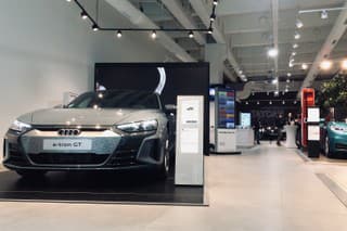 Mooncity e-mobility store Aupark