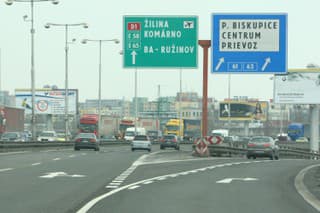 Zápcha na Prístavnom moste