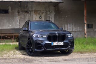 BMW X7 Dark Shadow