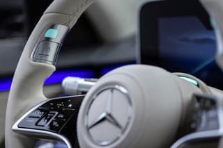 Mercedes získal schválenie pre
