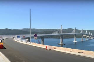 Pelješki most