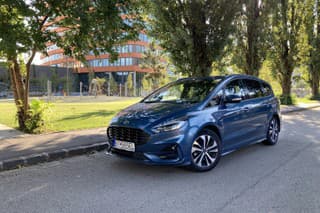 Ford S-Max hybrid 2022