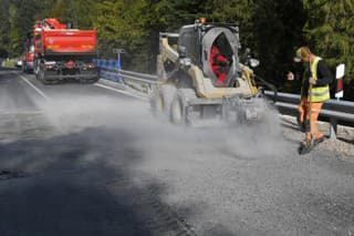 Rekonštrukcia cesty pri obci