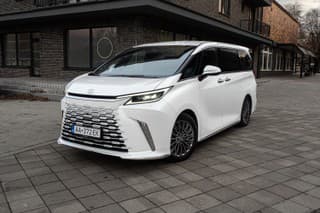 Lexus LM 350h AWD