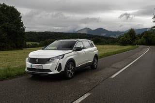 Peugeot 5008 Hybrid