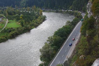 Strečno