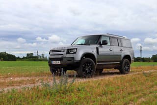 Land Rover Defender 130