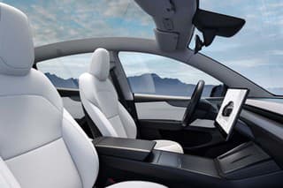 Tesla Model Y 2025