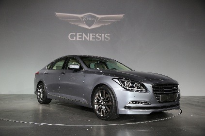 Nový Hyundai Genesis mal