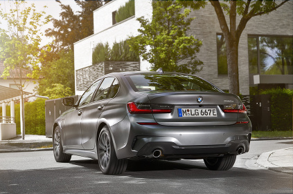 BMW 330e 2019