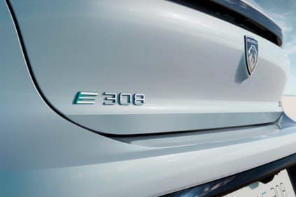 Peugeot E308