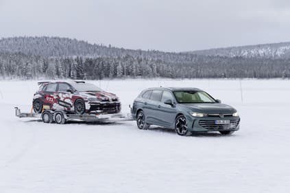 Volkswageny Pasat, Tiguan a