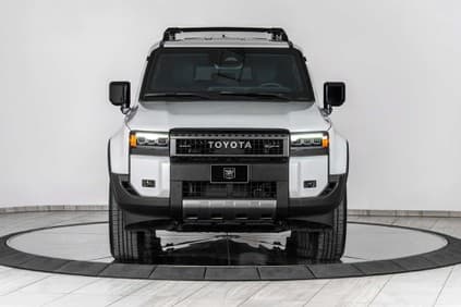 Obrnená Toyota Land Cruiser