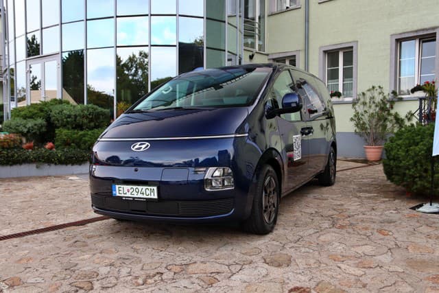 Hyundai Staria Electric a