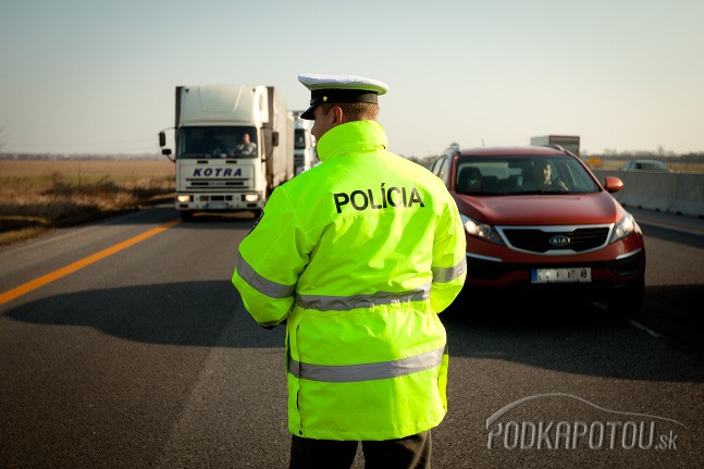 Čo by sa muselo stať, aby Slováci nechali doma autá a cesty boli voľné od nevidím do nevidím?