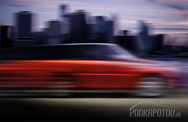 Toto je jediná oficiálna fotografia automobilky Land Rover k svojej novinke Range Rover Sport novej generácie.